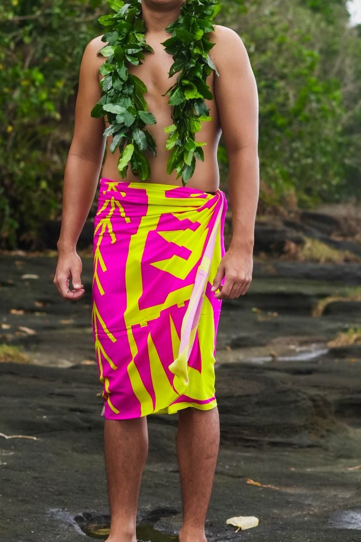 Koko Pacific Sarong Vasa Fuschia