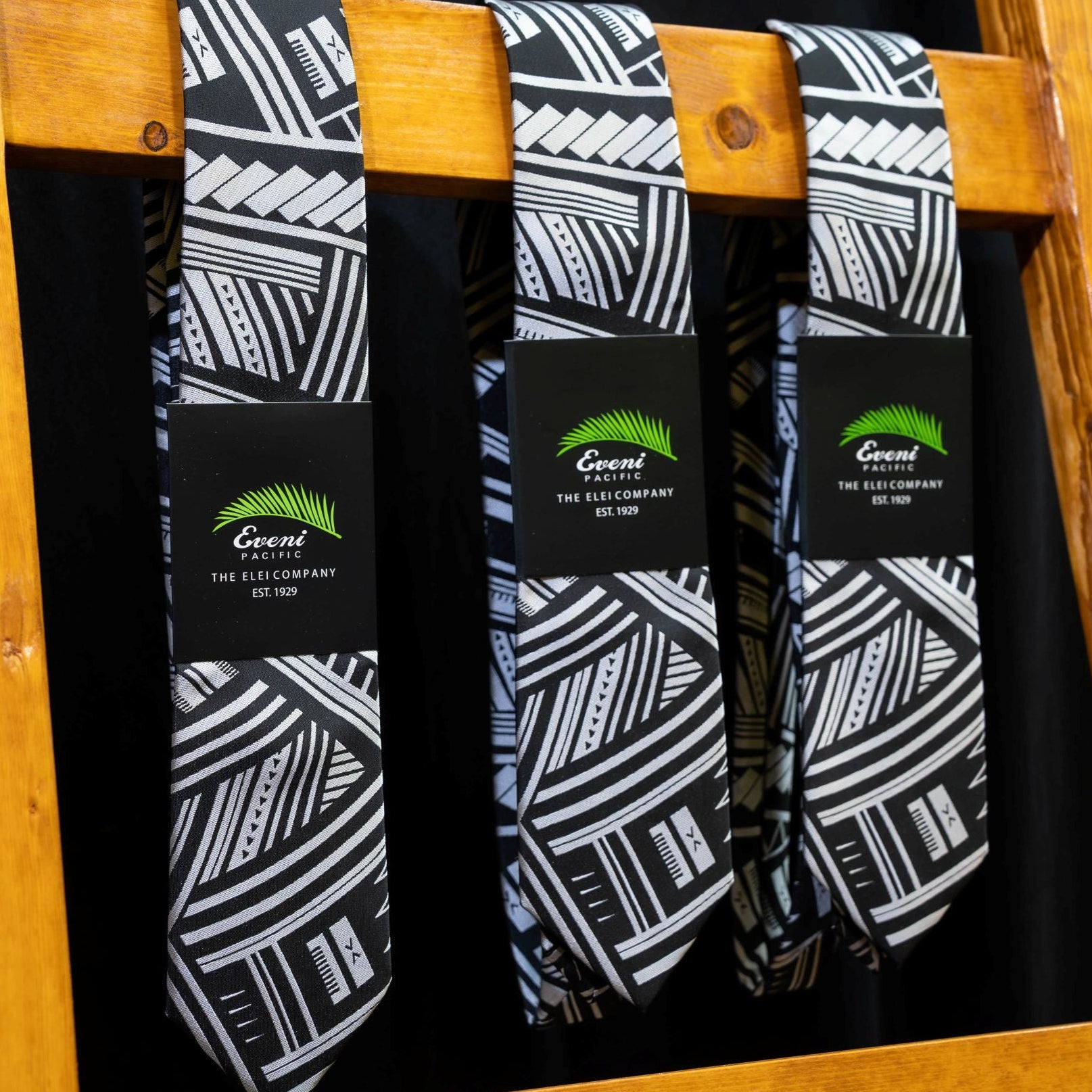 EP Elei Ties Porcelain