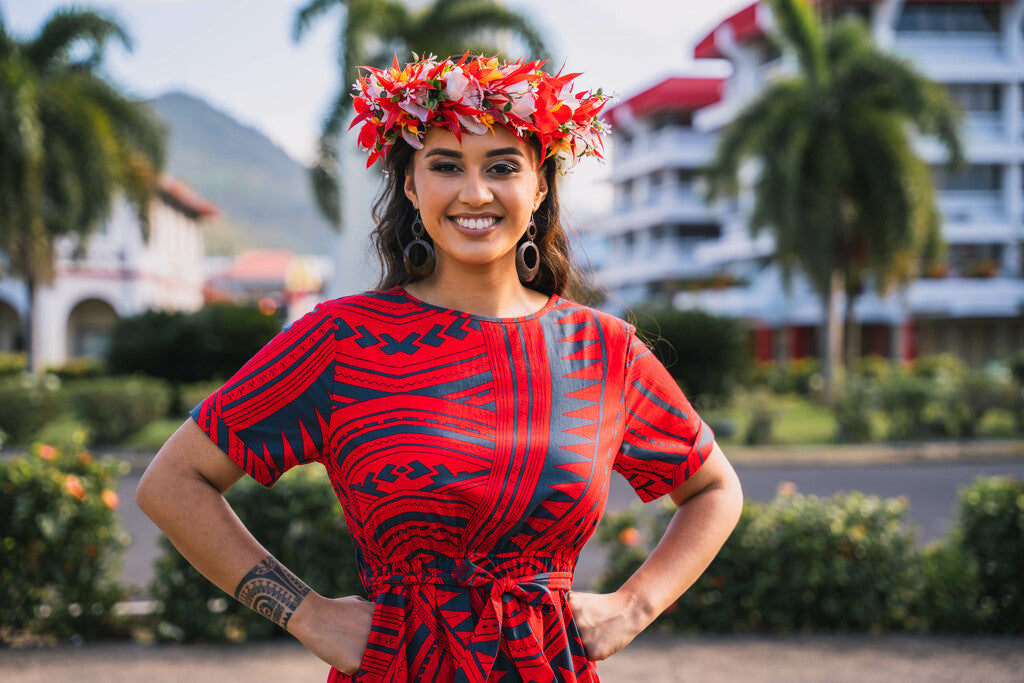 Eveni Pacific Ladies Rosie Dress - Ruby Red